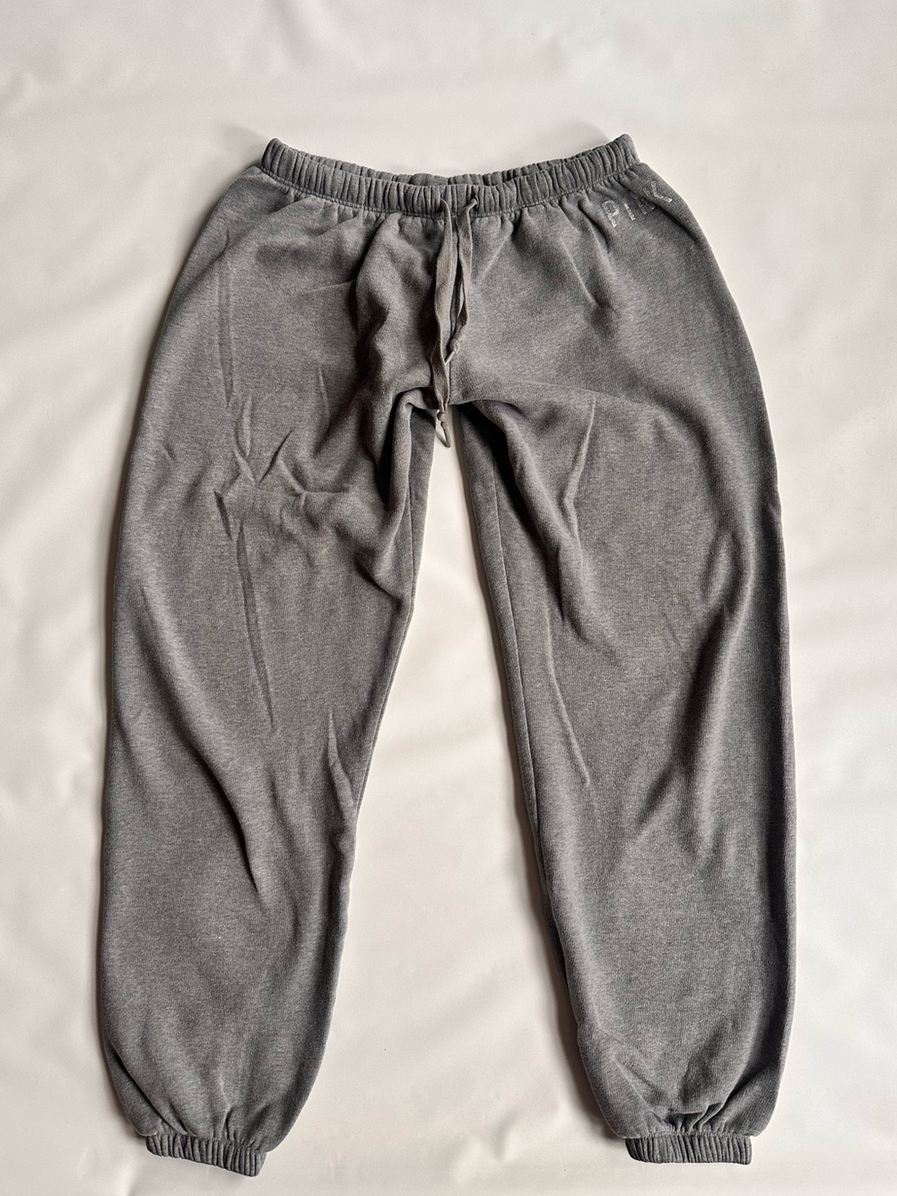 PINK Victoria's Secret women’s Gray Fleece Joggers